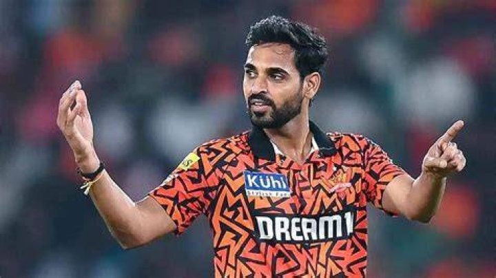 
Bhuvneshwar Kumar Height, Weight, Net Worth, Age, Birthday, Wikipedia, Who, Nationality, Biography 
