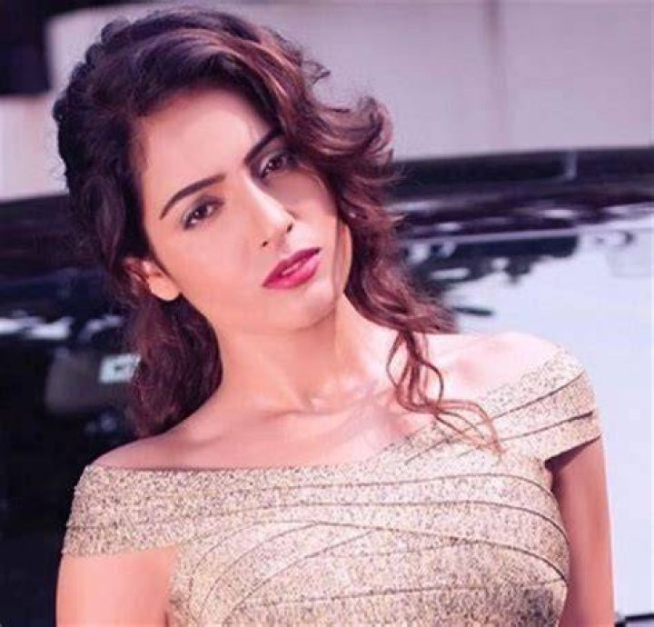 
Dhurata Ahmetaj Height, Weight, Net Worth, Age, Birthday, Wikipedia, Who, Nationality, Biography 