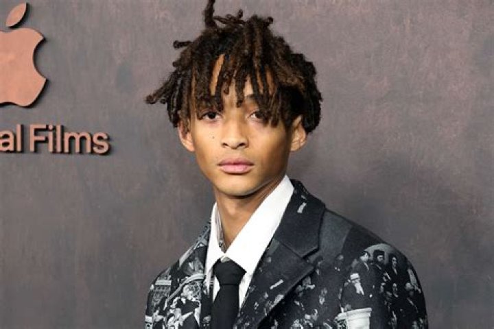 Did Zoe Kravitz & 14 Year Old Jaden Smith Date? Will The Internet Cancel Her For Her Comment About Will Smith