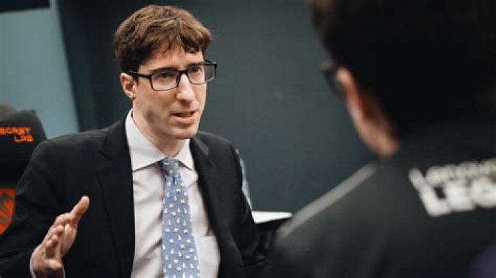 
Does Neace Have A Wife? Here’s What We Know About The Professional League of Legends Coach 