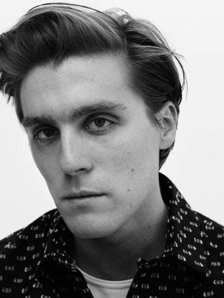 Evan Gamble Height, Weight, Net Worth, Age, Birthday, Wikipedia, Who, Instagram, Biography