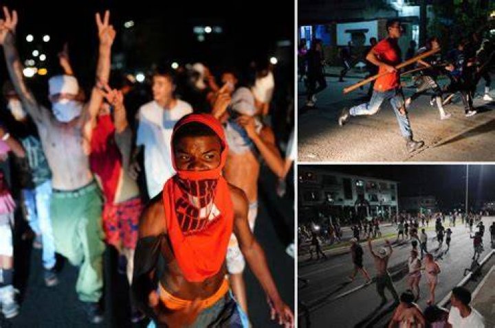 
Furious Cubans protest in streets as Hurricane Ian blackouts continue 