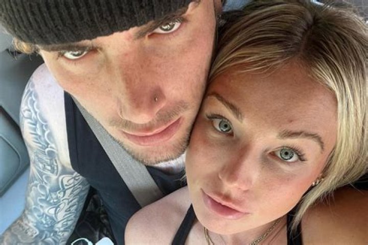 
Girlfriend of Late College Football Star Spencer Webb Reveals Sex of Their Baby in Emotional Video 