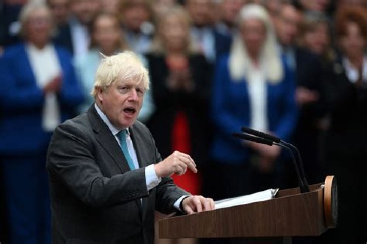 
In His Resignation Speech, Boris Johnson Defines What “Darwinian” Means 