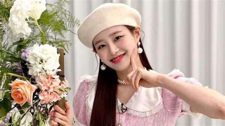 
Is Chuu Leaving BBC and Loona? Where Is She Going After Blockberry Creative? 