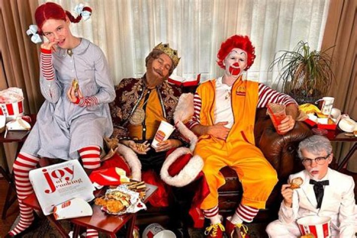 
Neil Patrick Harris and David Burtka’s Family Dress Up as Epic Fast Food Mascots for Halloween 
