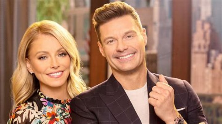 Radio Host Deja Parker Appears on Kelly and Ryan As She Kicks Off The Show, Is She Married In 2022?