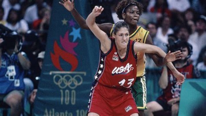 Rebecca Lobo Height, Weight, Net Worth, Age, Birthday, Wikipedia, Who, Nationality, Biography