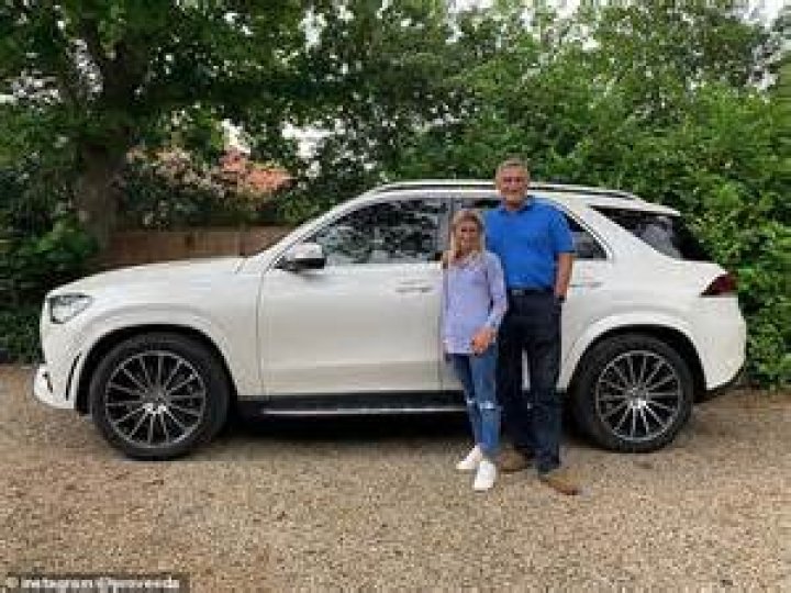 
What Did Duncan Ferguson Say About Tony Mowbray Wife? Family Now 