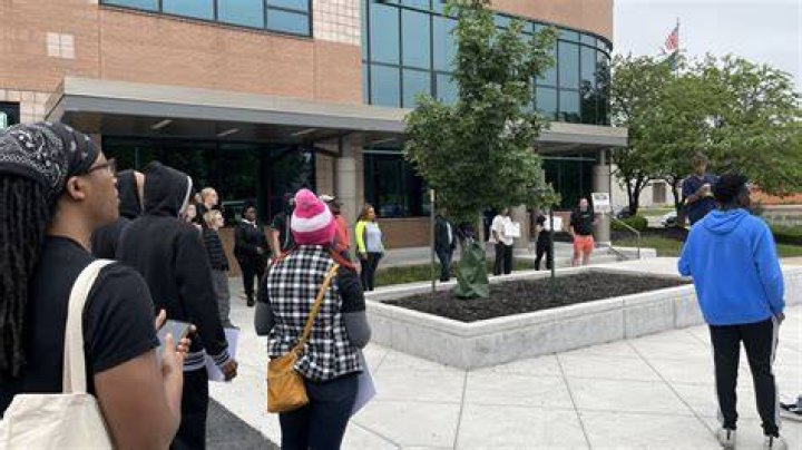 
What happened at Olathe South High School? Racist controversy sparks online backlash 