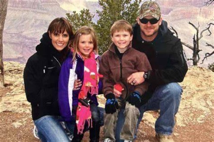 
Who Are Chris Kyles Kids? Wife Taya Kyle Remarried Or Not, Where Is She Now? 