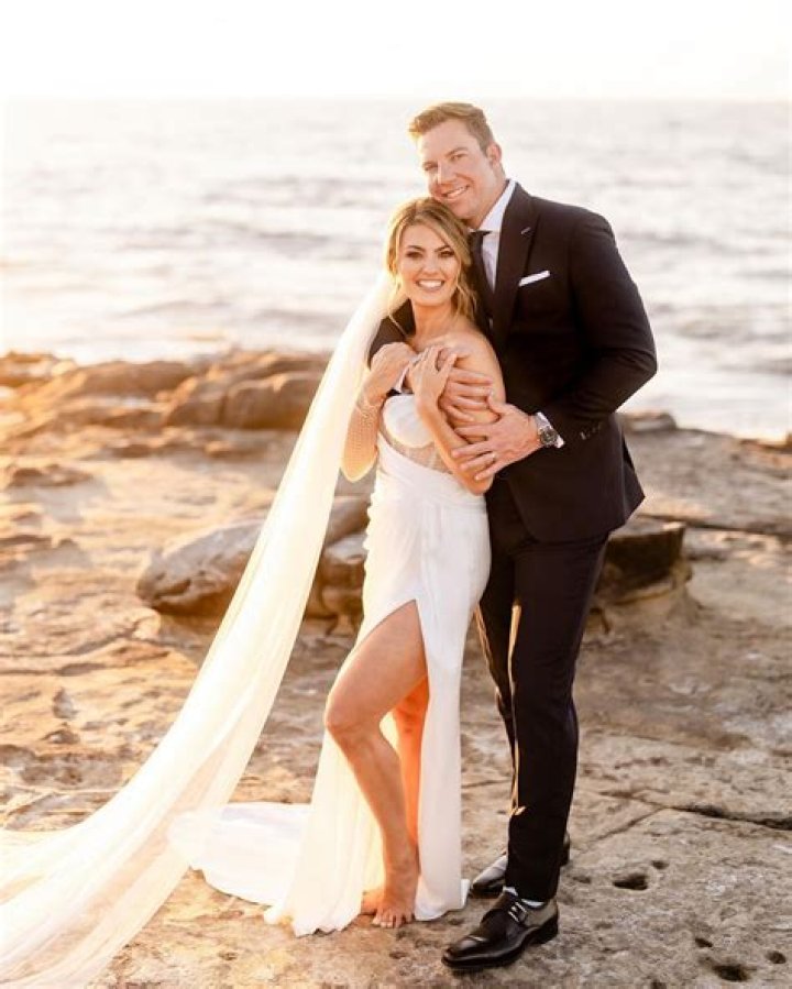 Who Is Amanda Balionis? CBS Sports Reporter Wedding With Former NFL QB Brynn Renner Explored
