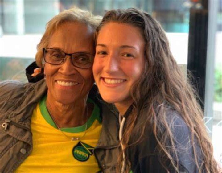 
Who Is Andrea And David Kapinos, Sydney Schneider Parents? Family Details 