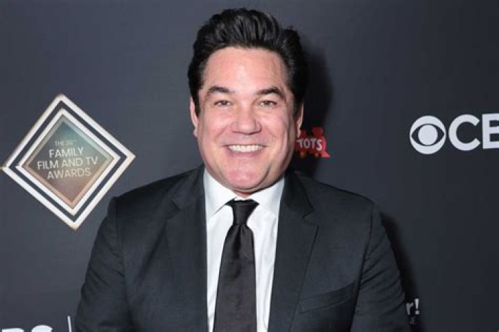 
Who is Dean Cain? A Trace Through His Career Successes and Marital Status 